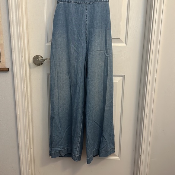 Madewell Denim chambray Apron Bow-Back Jumpsuit size 10 - Picture 4 of 6